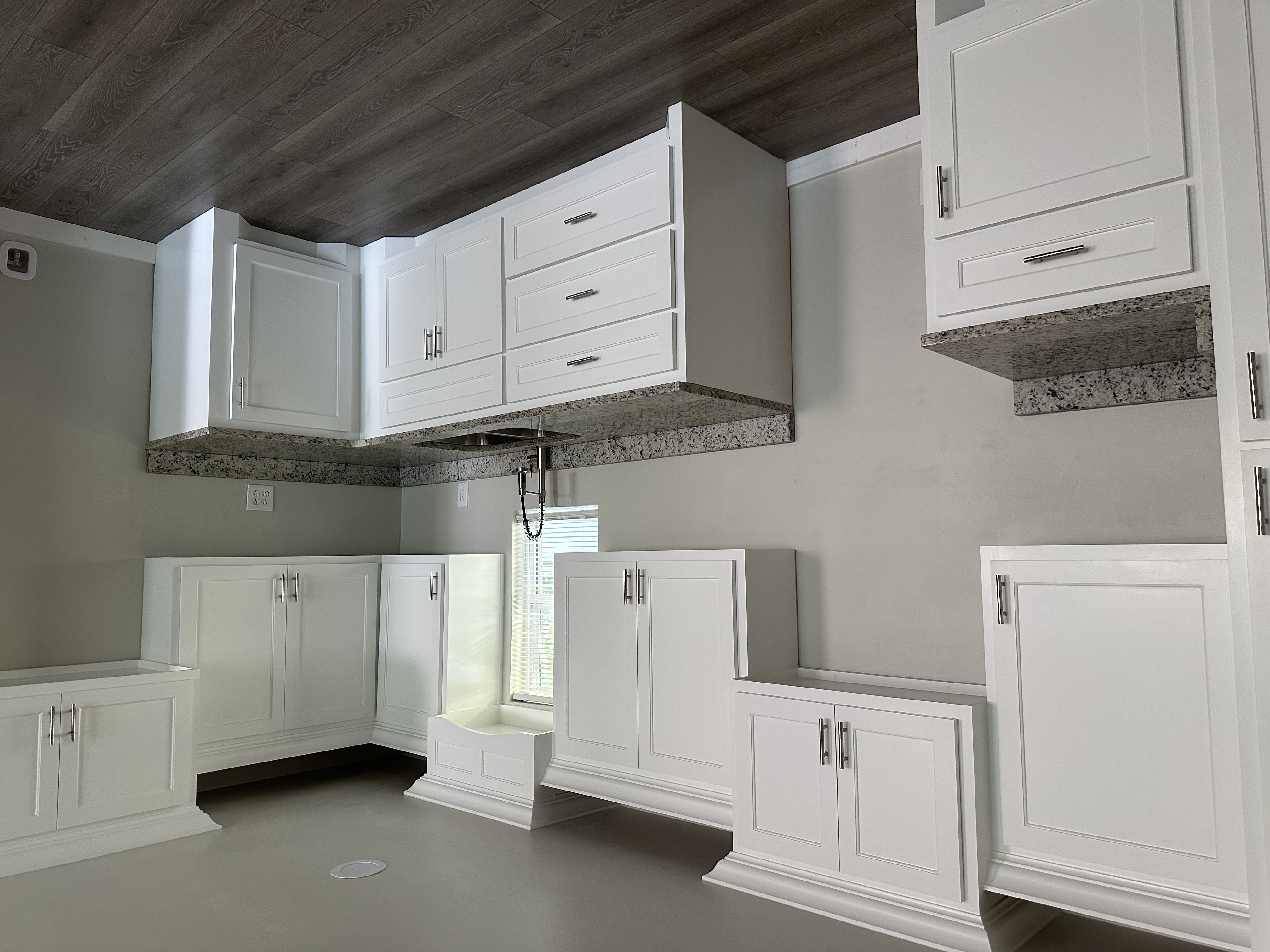Vanity with undermount sink